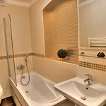 Peregrin Hotell 3*