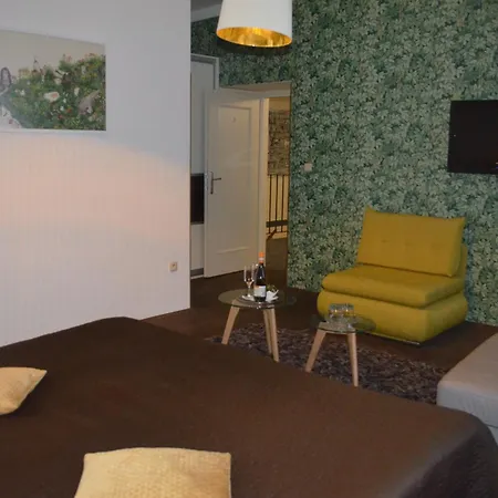 페레그린 호텔 3*