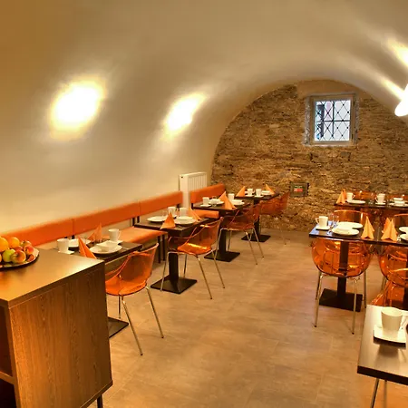 Отель Peregrin 3*